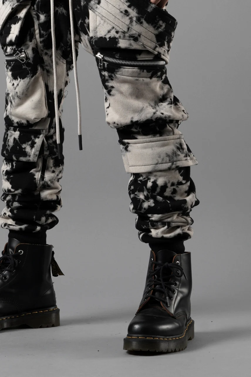 A.F ARTEFACT BELT CARGO SAROUEL JOGGER / MOTTLED DYING (BLACK x IVORY) - Image 19