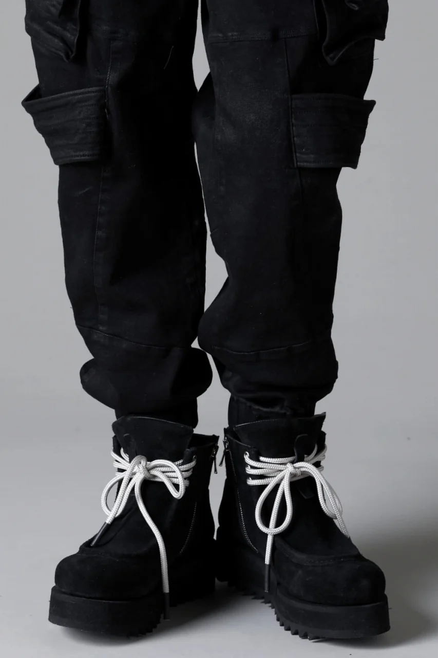 A.F ARTEFACT BELTED DETAIL JOGGER 2.0 / BRUSHED BACK COATING DENIM (BLACK) - Image 21