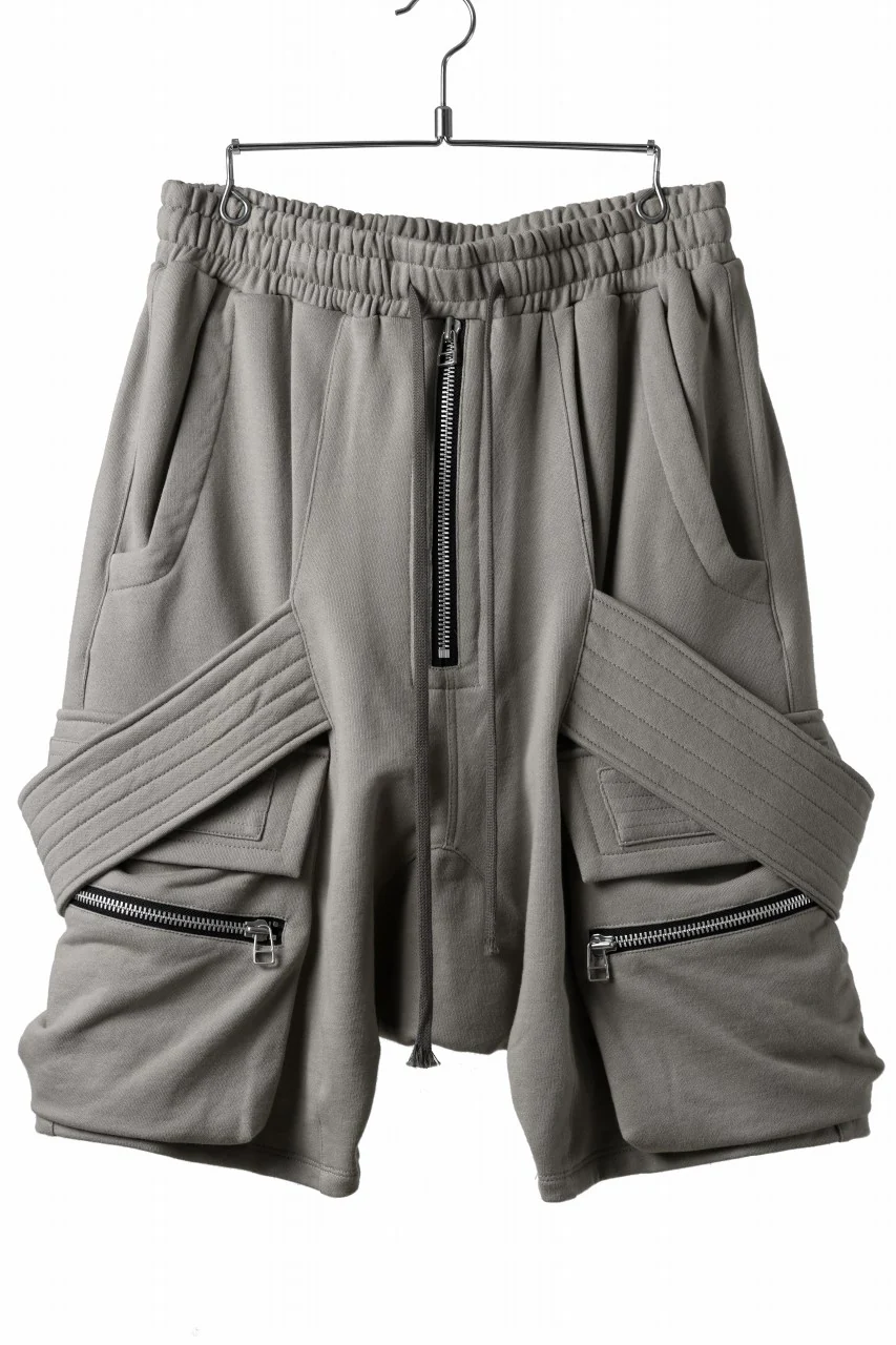A.F ARTEFACT BELTED FLAP ZIP CARGO SARROUEL SHORTS / COTTON FLEECE (GREY)