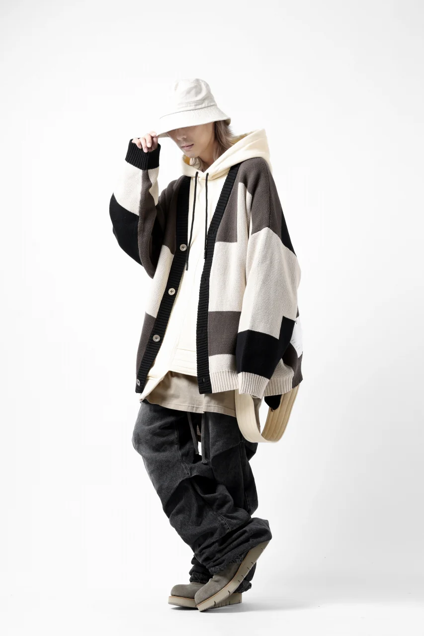A.F ARTEFACT BLOCK-PANEL COTTON KNIT CARDIGAN /  (BLACK x GREY x BEIGE) - Image 32