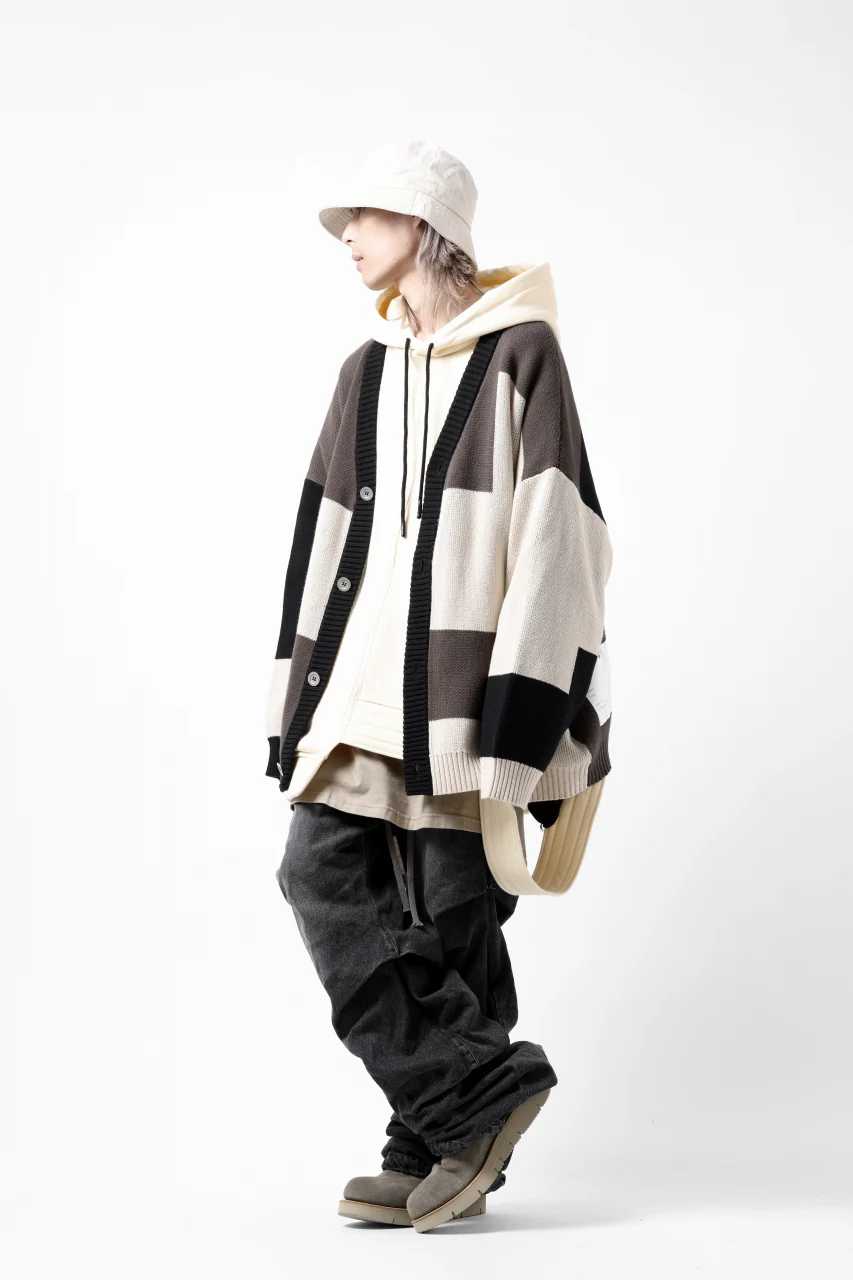 A.F ARTEFACT BLOCK-PANEL COTTON KNIT CARDIGAN /  (BLACK x GREY x BEIGE) - Image 33