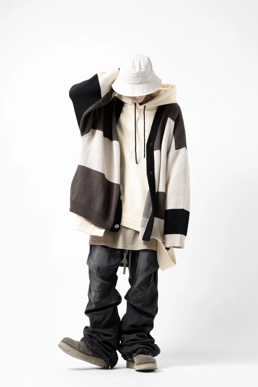 A.F ARTEFACT BLOCK-PANEL COTTON KNIT CARDIGAN /  (BLACK x GREY x BEIGE) - Image 36