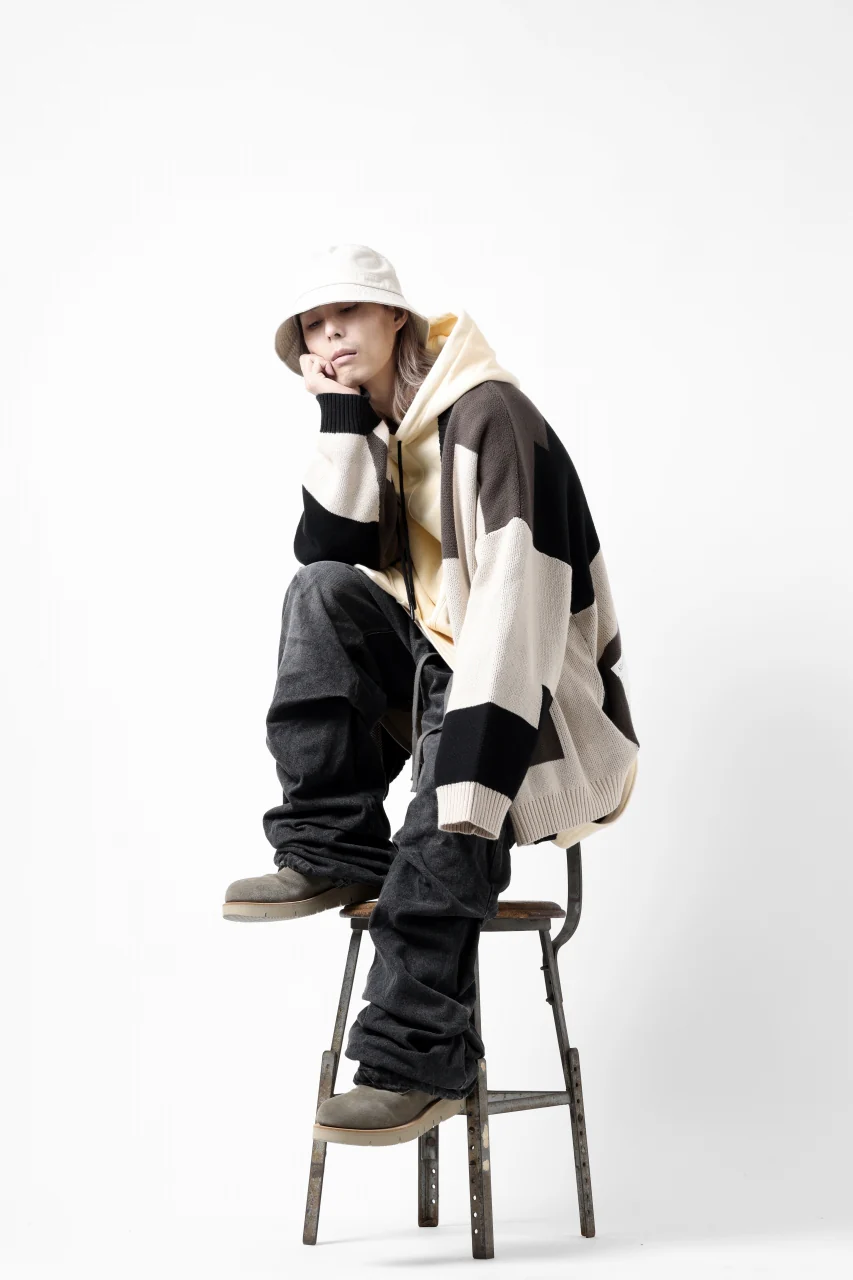 A.F ARTEFACT BLOCK-PANEL COTTON KNIT CARDIGAN /  (BLACK x GREY x BEIGE) - Image 50
