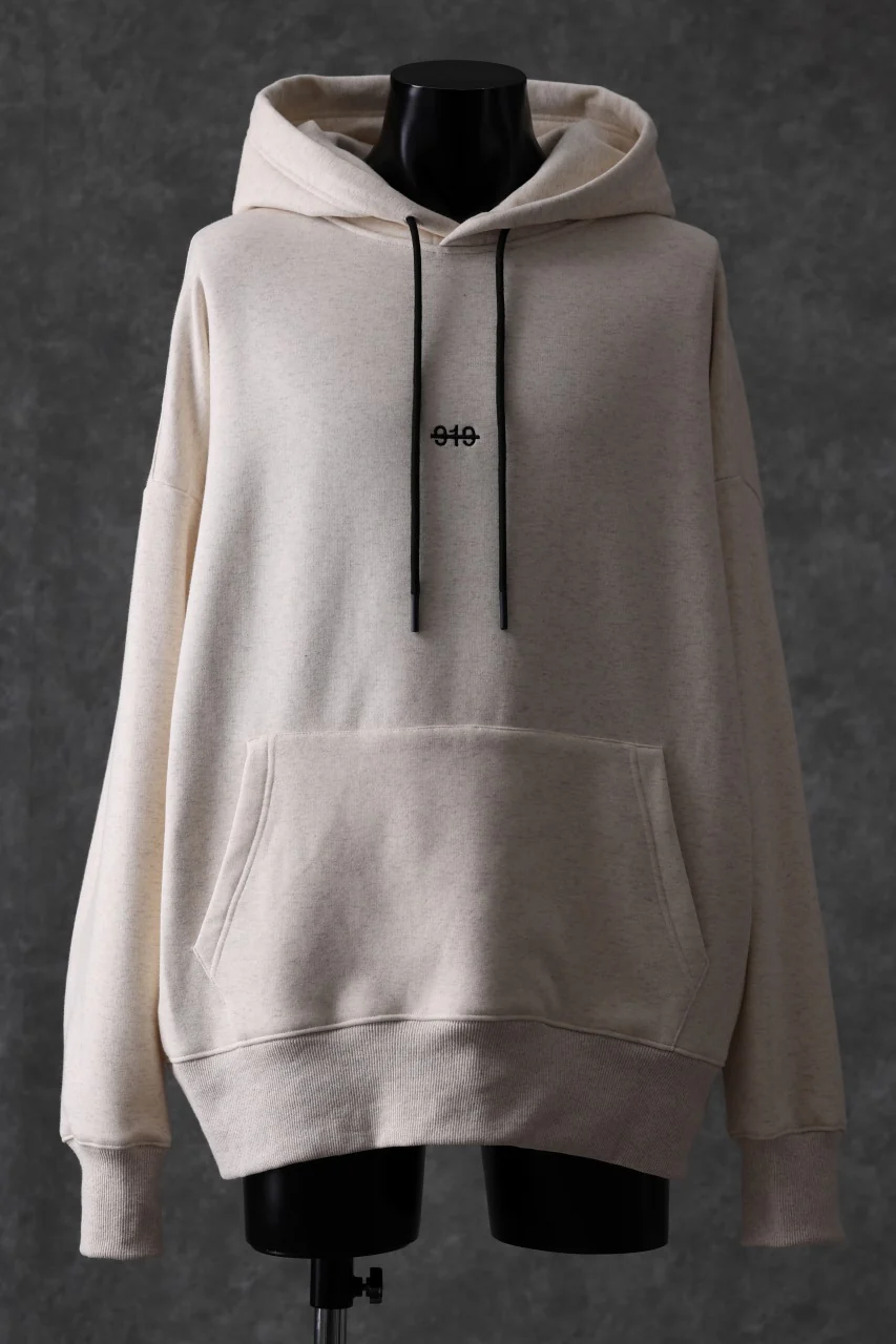 A.F ARTEFACT BOMBERHEAT® BACK LOGO HOODIE (CREAM) - Image 2