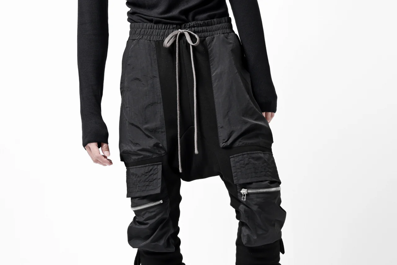 A.F ARTEFACT COMBINATION ZIPPER SARROUEL SKINNY PANTS / BOMBER HEAT® + NYLON (BLACK) - Image 32