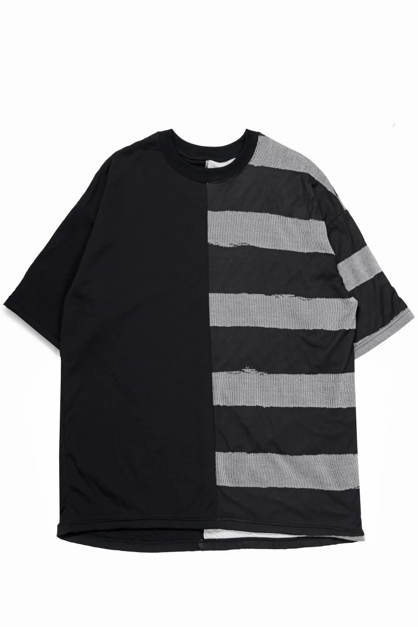 A.F ARTEFACT BOUND BORDER COMBI TEE (BLACK x LIGHT GREY) - Image 2