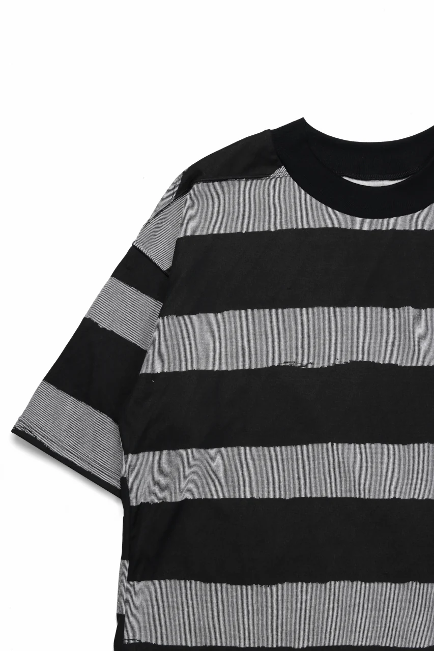 A.F ARTEFACT BOUND BORDER JUMBO TEE (BLACK x LIGHT GREY) - Image 8