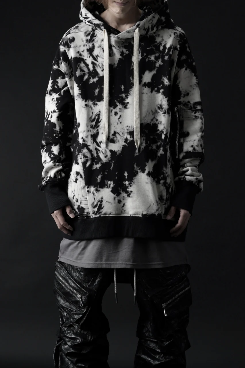 A.F ARTEFACT CARGO HOODED TOPS / MOTTLED DYING (BLACK x IVORY) - Image 14