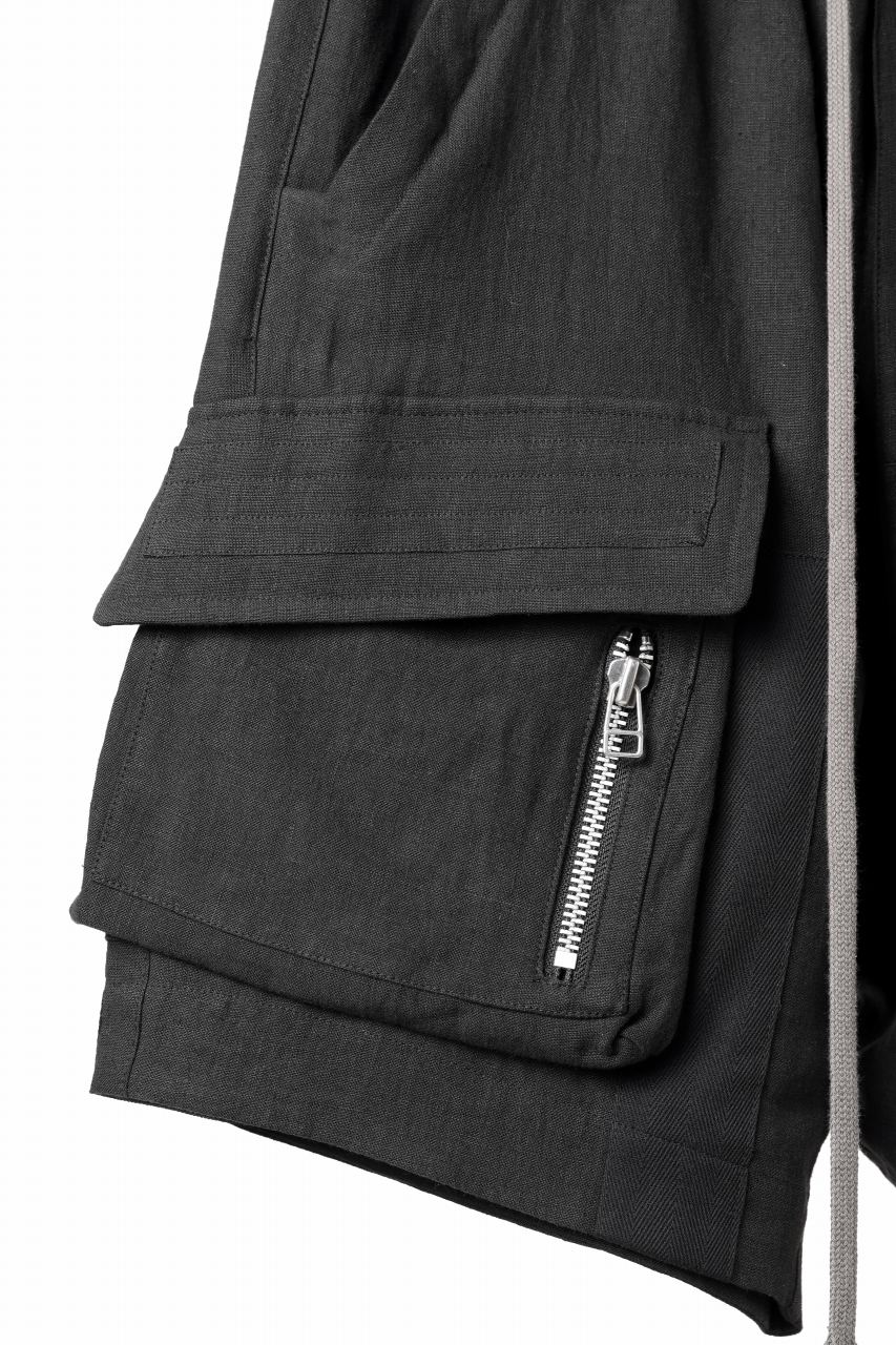 A.F ARTEFACT CARGO POCKET SAROUEL SHORTS / NATURAL LINEN (BLACK) - Image 6