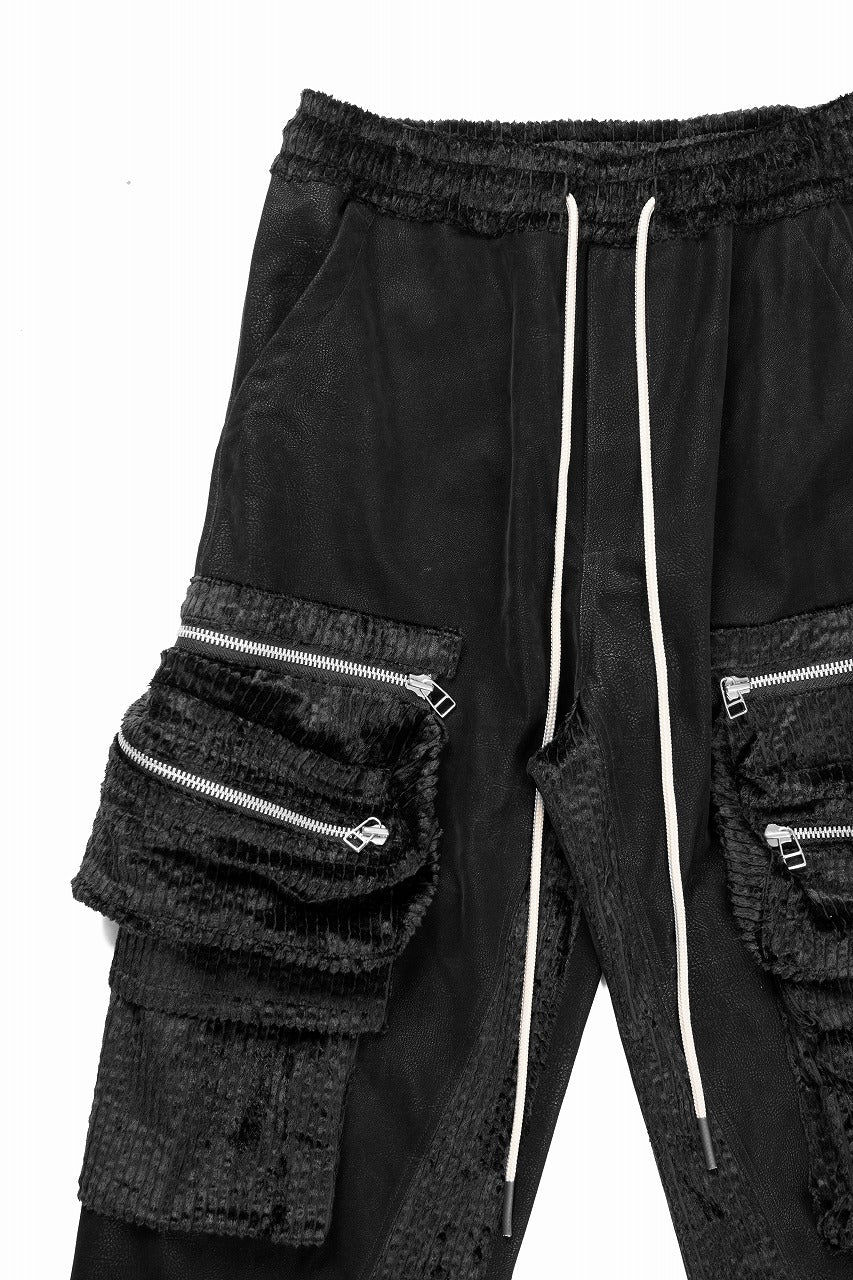 A.F ARTEFACT CARGO WIDE PANTS / SYNTHETIC LEATHER + VELOUR (BLACK) - Image 3