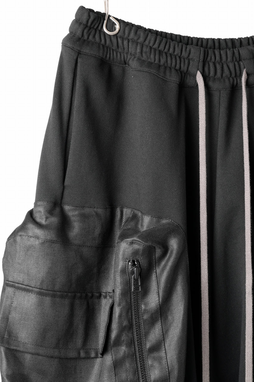 A.F ARTEFACT COMBINED DROPCROTCH CARGO SHORTS (BLACK) - Image 17