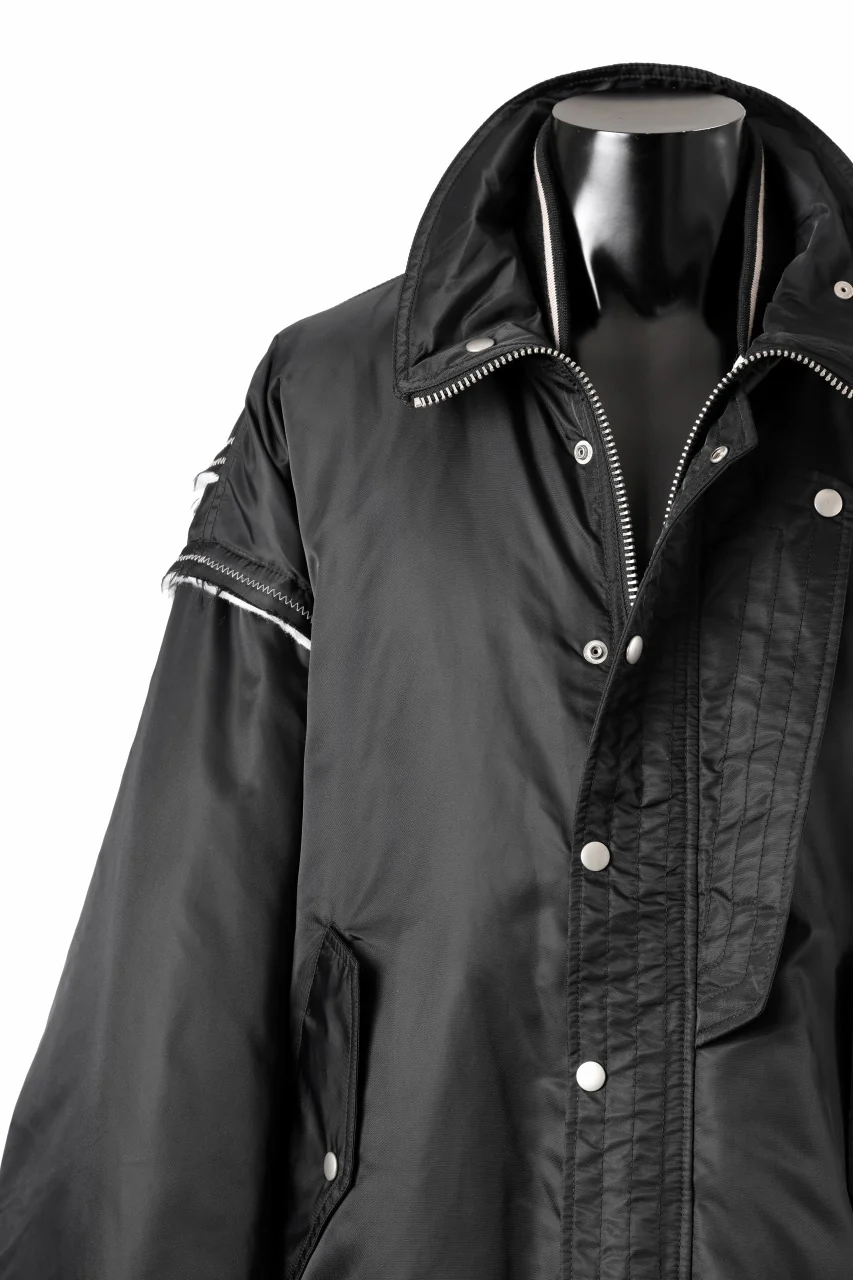 A.F ARTEFACT CUT OFF COMBI TANKER JACKET / LIGHT PADDED (BLACK x IVORY) - Image 9