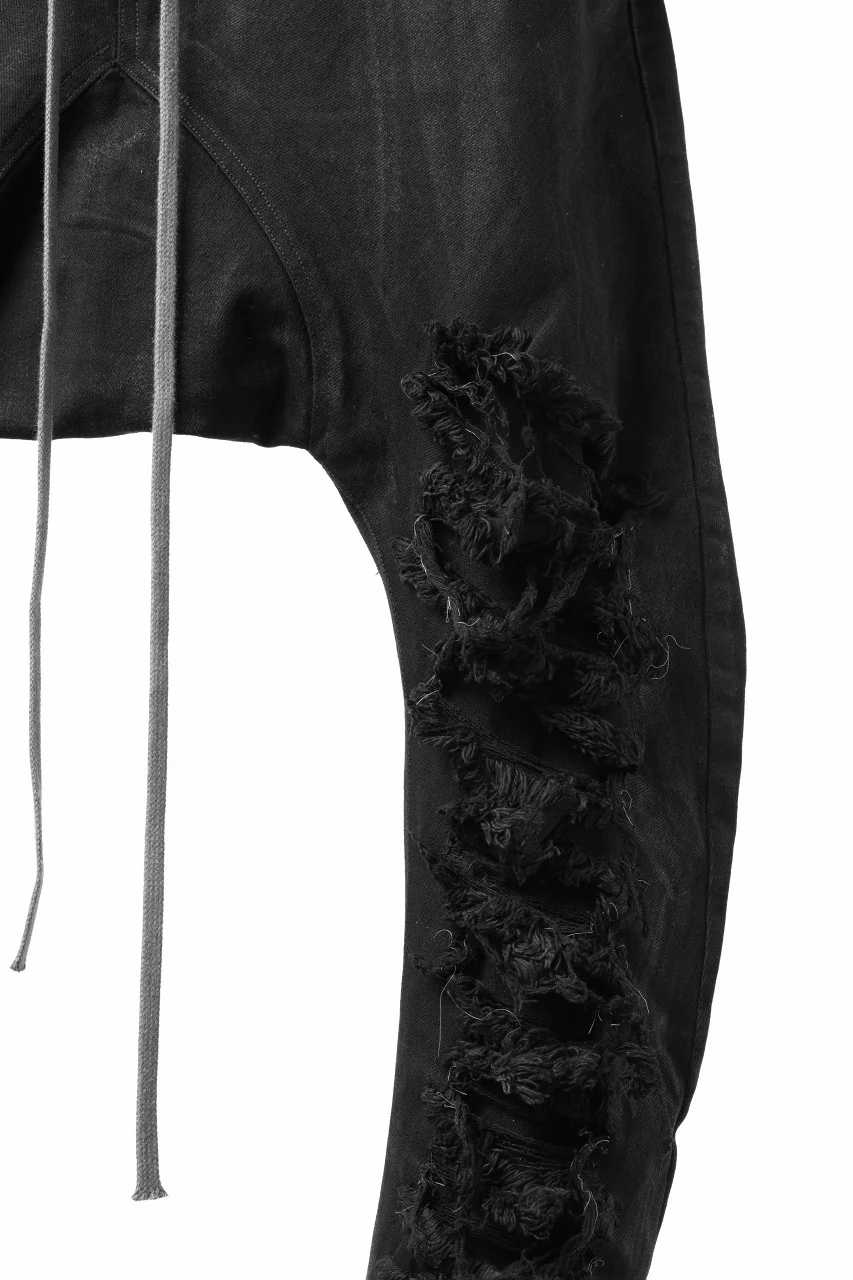 A.F ARTEFACT DISTRESSED SARROUEL SKINNY PANTS / COATING STRETCH DENIM (BLACK) - Image 7