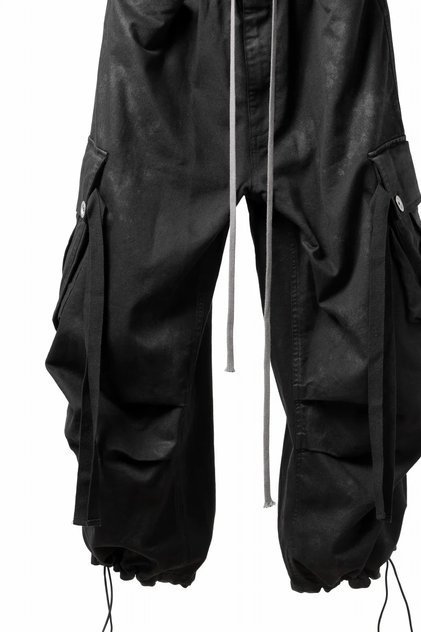 A.F ARTEFACT EXTREME WIDE CARGO PANTS / COATING TWILL (BLACK) - Image 15
