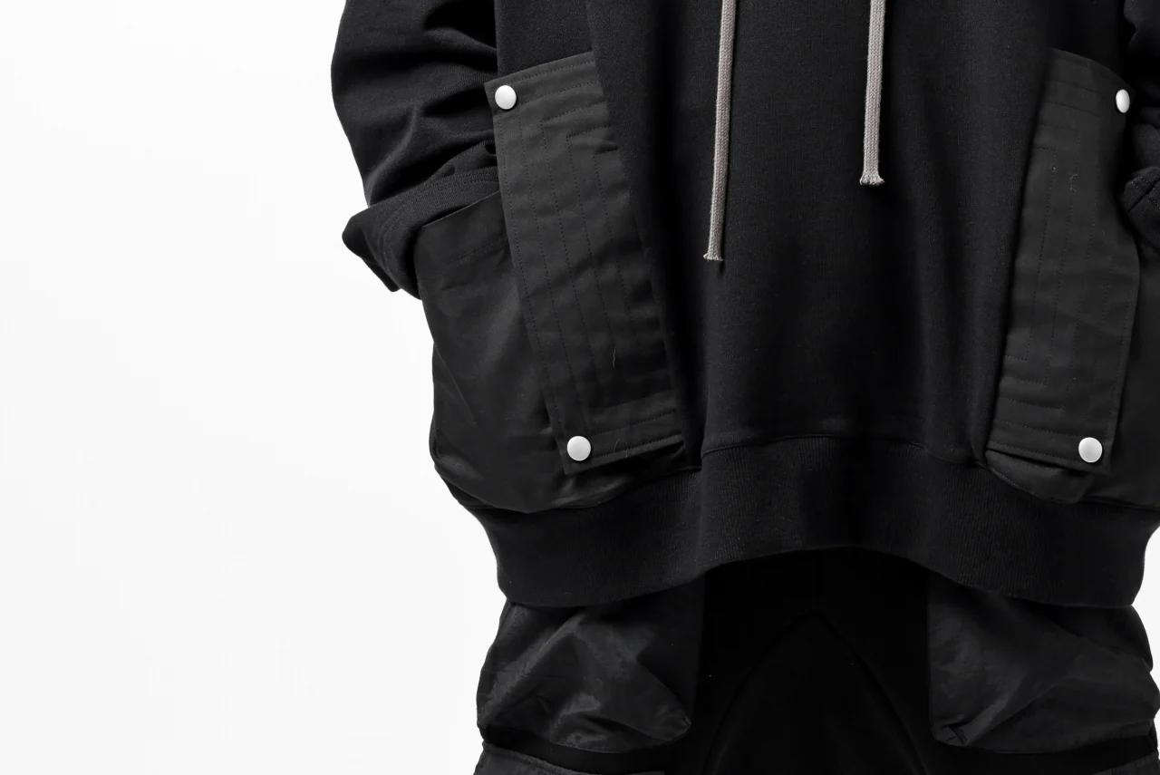 A.F ARTEFACT FLAP-DETAIL COMBINATION HOODIE / COTTON SWEAT (BLACK) - Image 19