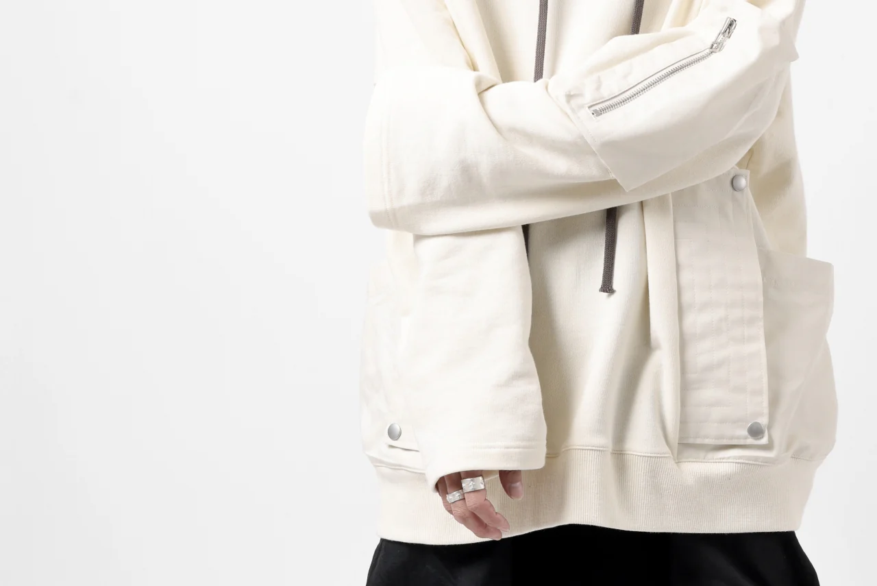 A.F ARTEFACT FLAP-DETAIL COMBINATION HOODIE / COTTON SWEAT (IVORY) - Image 19