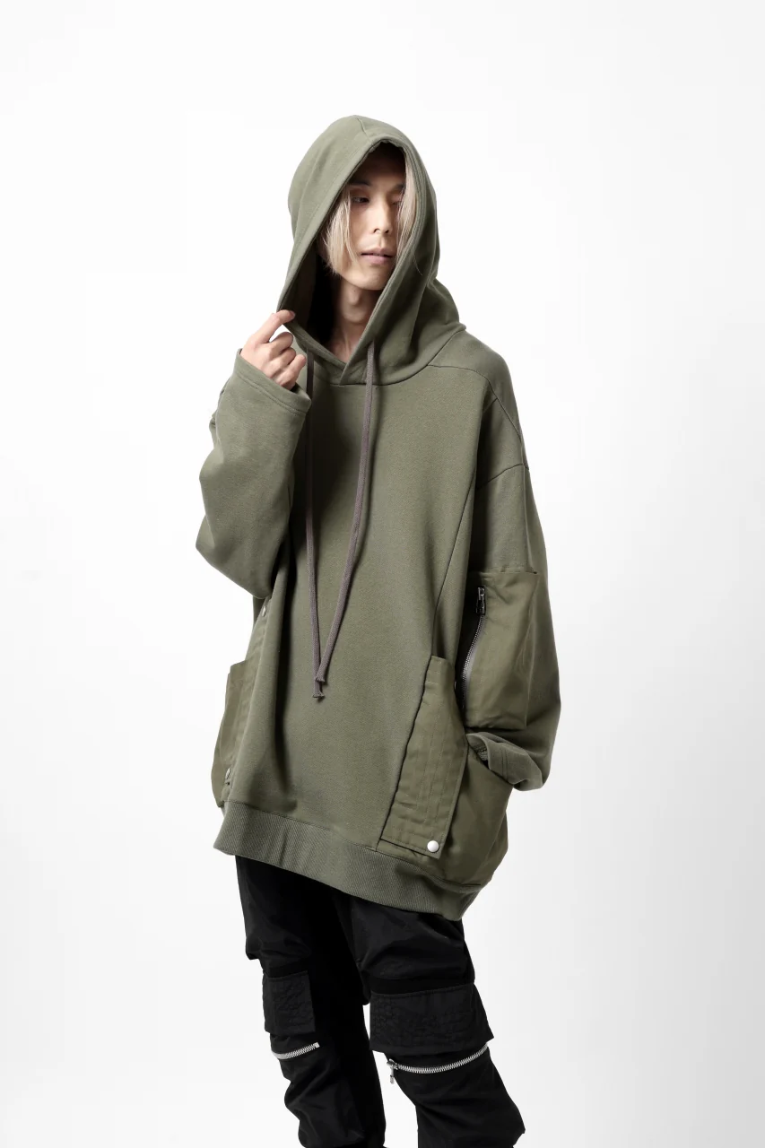A.F ARTEFACT FLAP-DETAIL COMBINATION HOODIE / COTTON SWEAT (KHAKI) - Image 12