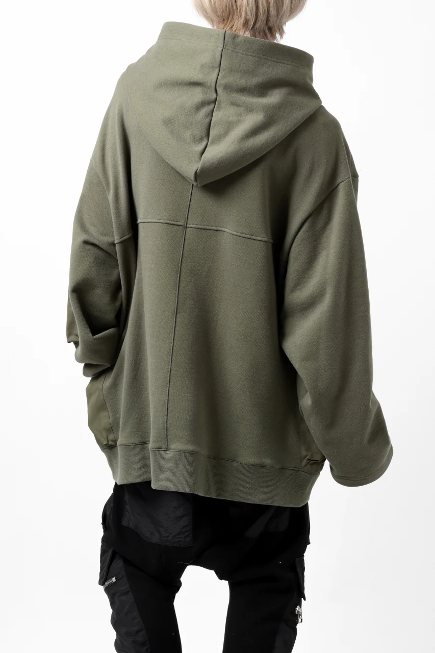 A.F ARTEFACT FLAP-DETAIL COMBINATION HOODIE / COTTON SWEAT (KHAKI) - Image 4