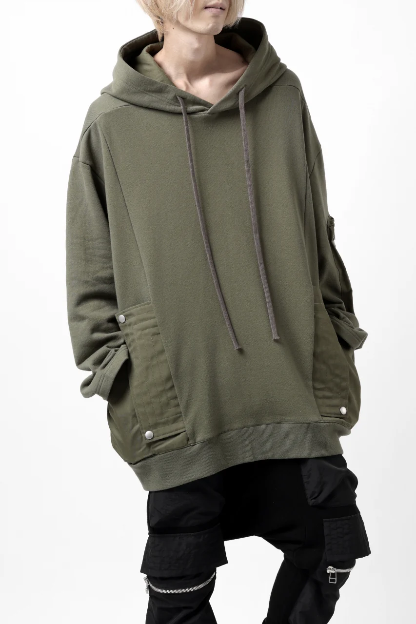 A.F ARTEFACT FLAP-DETAIL COMBINATION HOODIE / COTTON SWEAT (KHAKI) - Image 5