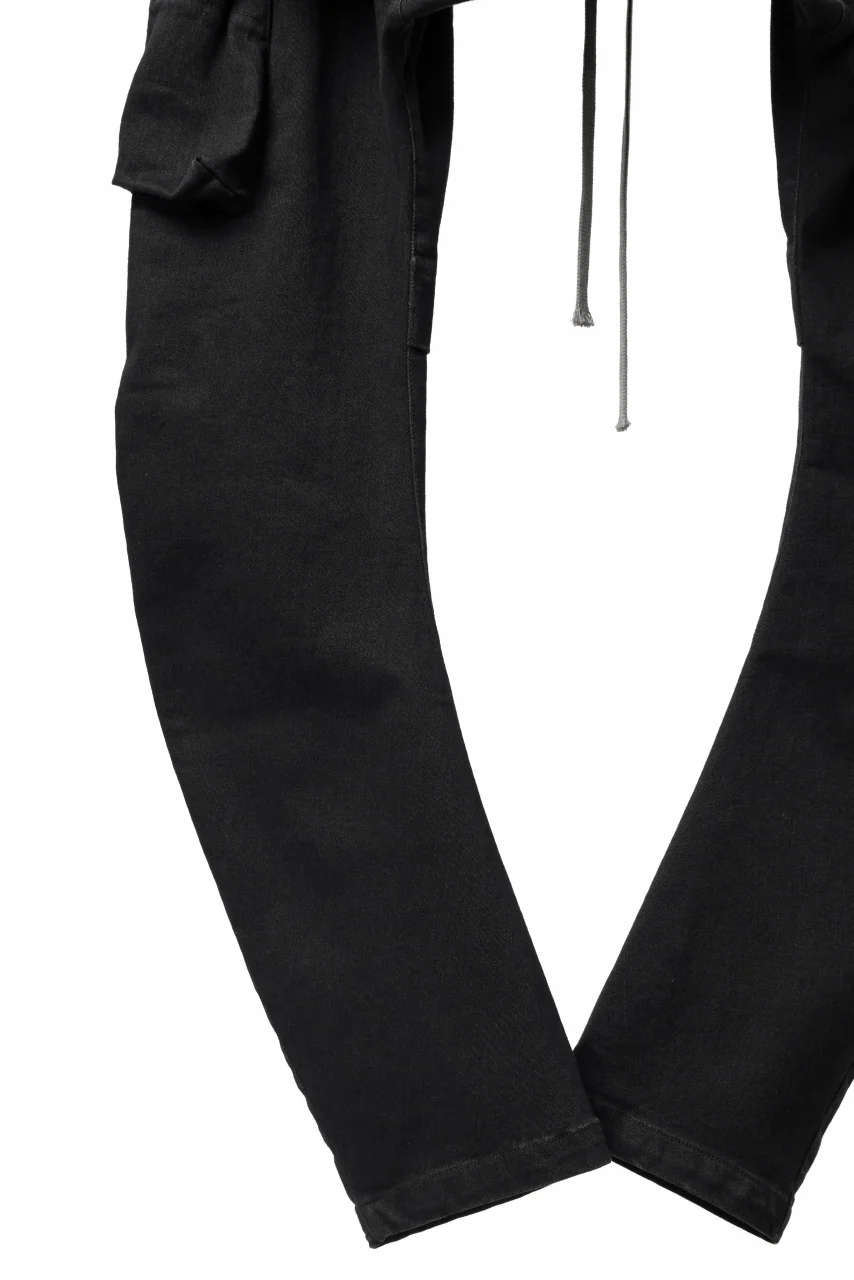 A.F ARTEFACT FLAP-DETAIL SLIM CARGO PANTS / HI-STRETCH DENIM (BLACK) - Image 17