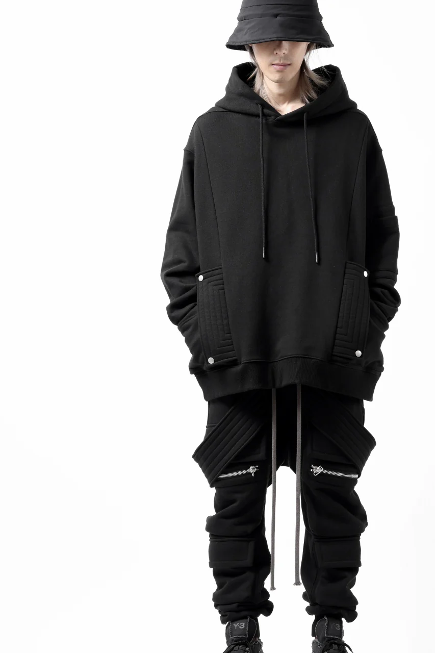 A.F ARTEFACT FLAP-DETAIL SWEAT HOODIE (BLACK) - Image 14