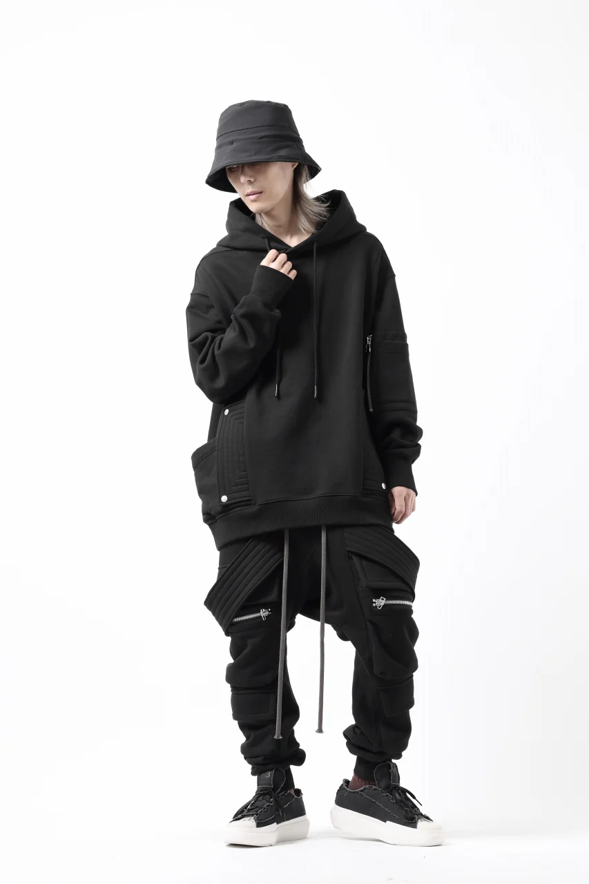 A.F ARTEFACT FLAP-DETAIL SWEAT HOODIE (BLACK) - Image 16