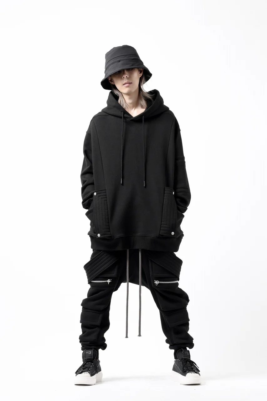A.F ARTEFACT FLAP-DETAIL SWEAT HOODIE (BLACK) - Image 19