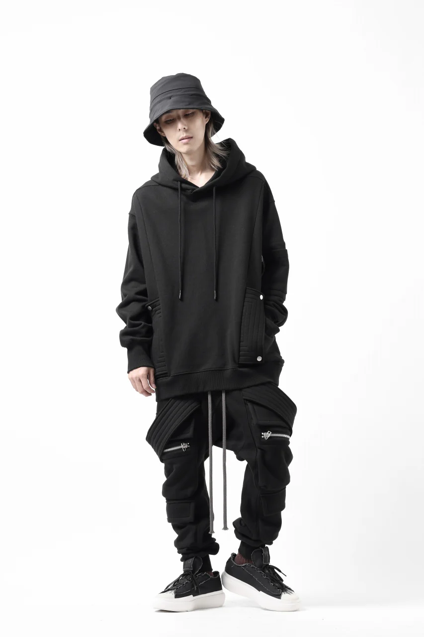 A.F ARTEFACT FLAP-DETAIL SWEAT HOODIE (BLACK) - Image 21