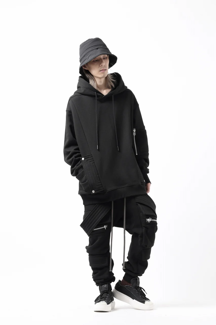 A.F ARTEFACT FLAP-DETAIL SWEAT HOODIE (BLACK) - Image 24