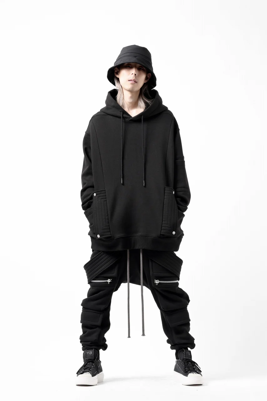 A.F ARTEFACT FLAP-DETAIL SWEAT HOODIE (BLACK) - Image 29