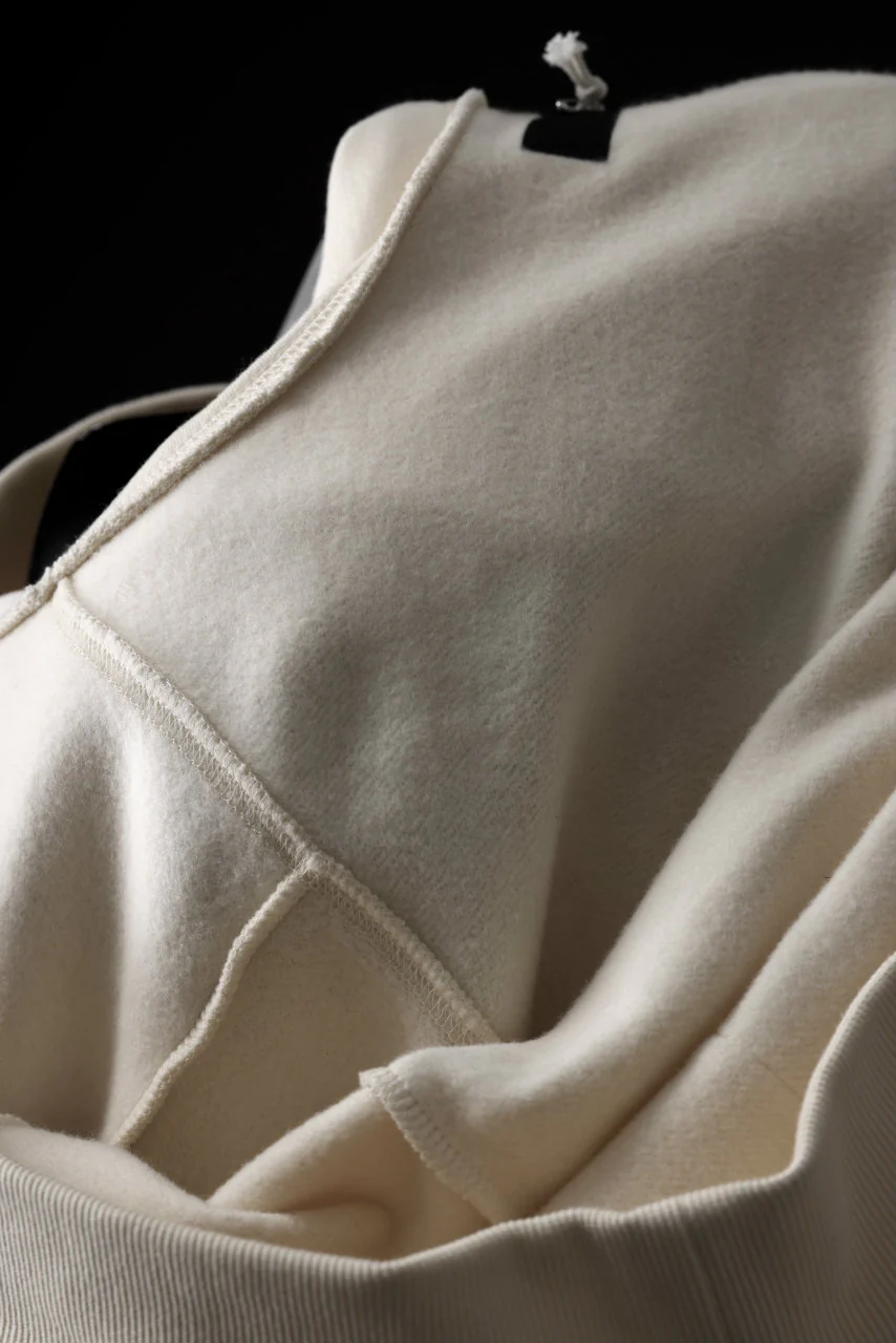 A.F ARTEFACT FLAP-DETAIL SWEAT HOODIE (CREAM) - Image 11