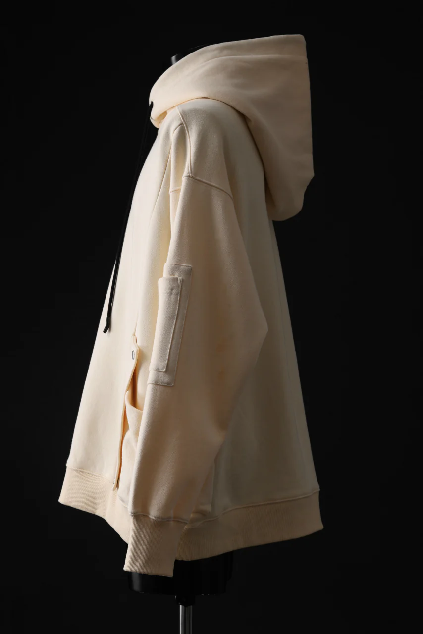 A.F ARTEFACT FLAP-DETAIL SWEAT HOODIE (CREAM) - Image 3
