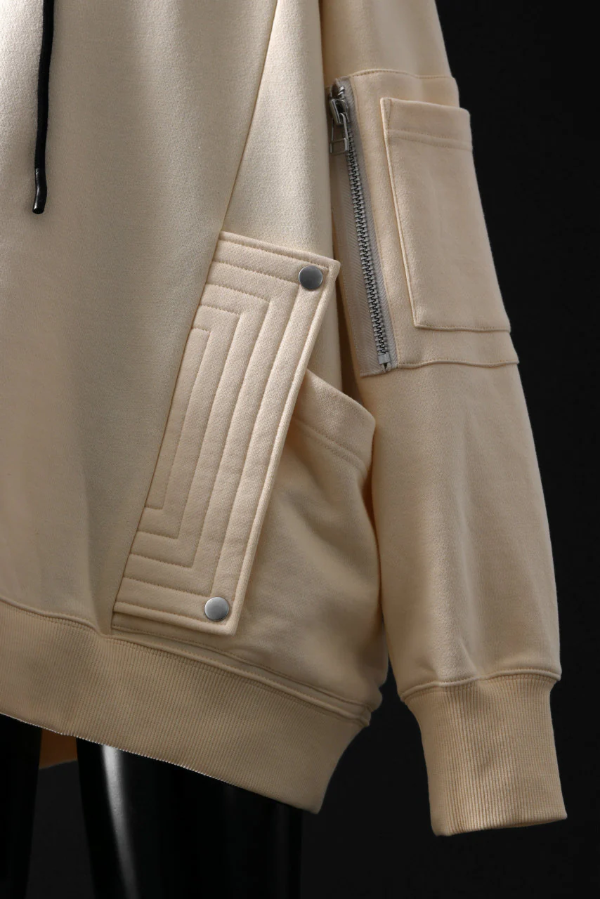 A.F ARTEFACT FLAP-DETAIL SWEAT HOODIE (CREAM) - Image 9