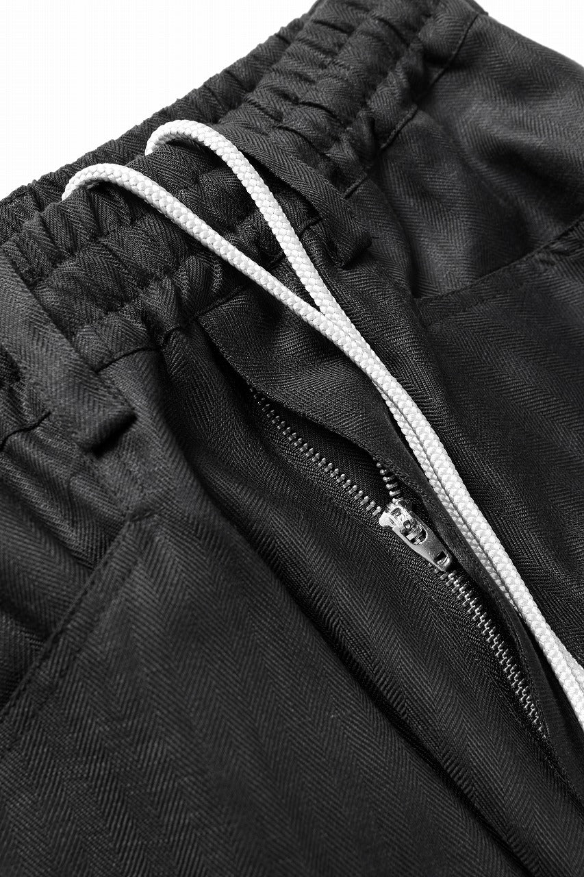 A.F ARTEFACT HERRINGBONE LINEN CARGO TUCK BAGGY PANTS (BLACK) - Image 11