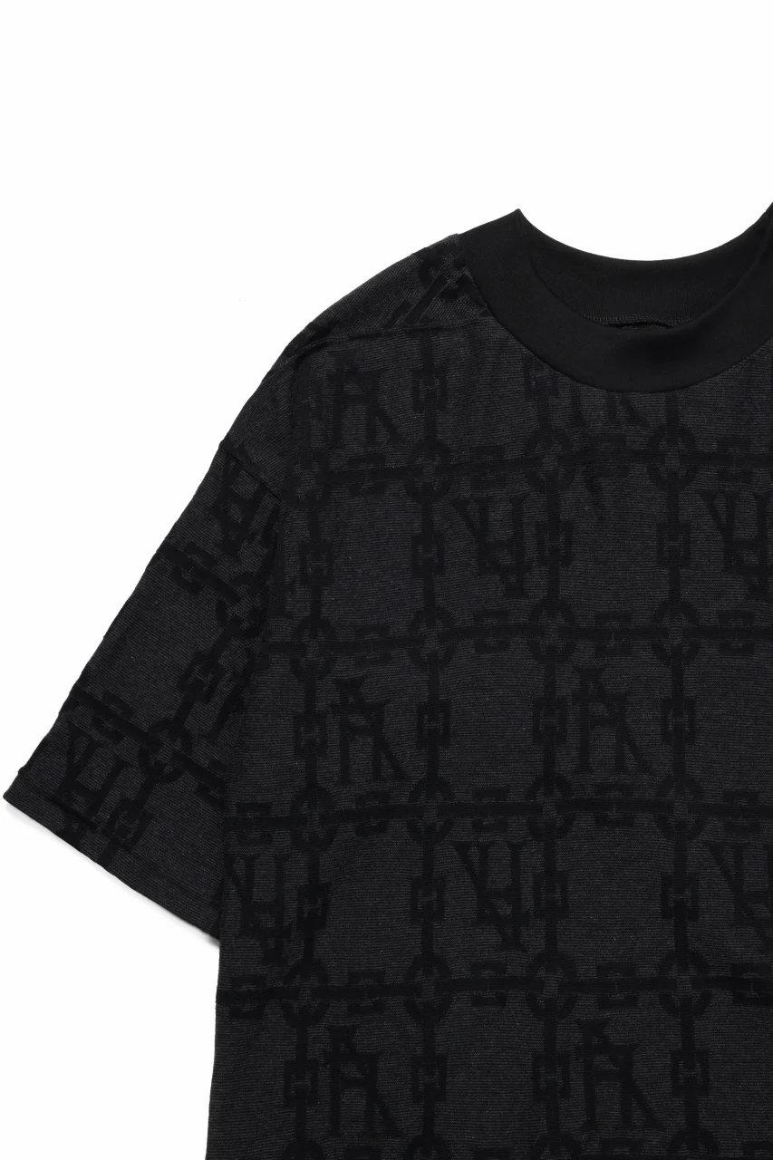 A.F ARTEFACT JACGURD JUMBO TEE (BLACK x DARK GREY) - Image 5