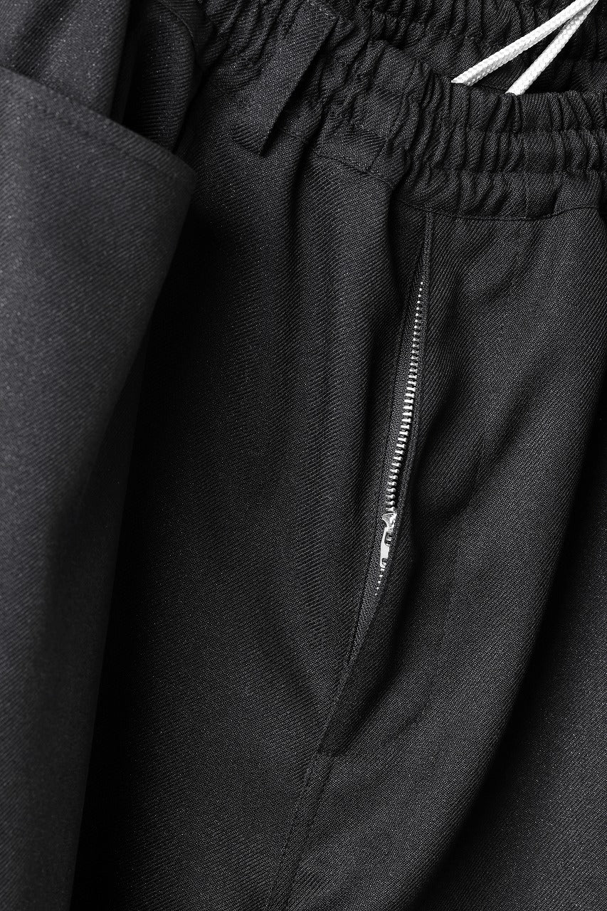 A.F ARTEFACT KNOTTING DETAIL TWILL VOLUME PANTS (BLACK) - Image 7