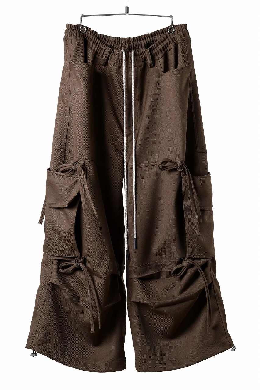 A.F ARTEFACT KNOTTING DETAIL TWILL VOLUME PANTS (BROWN) - Image 2