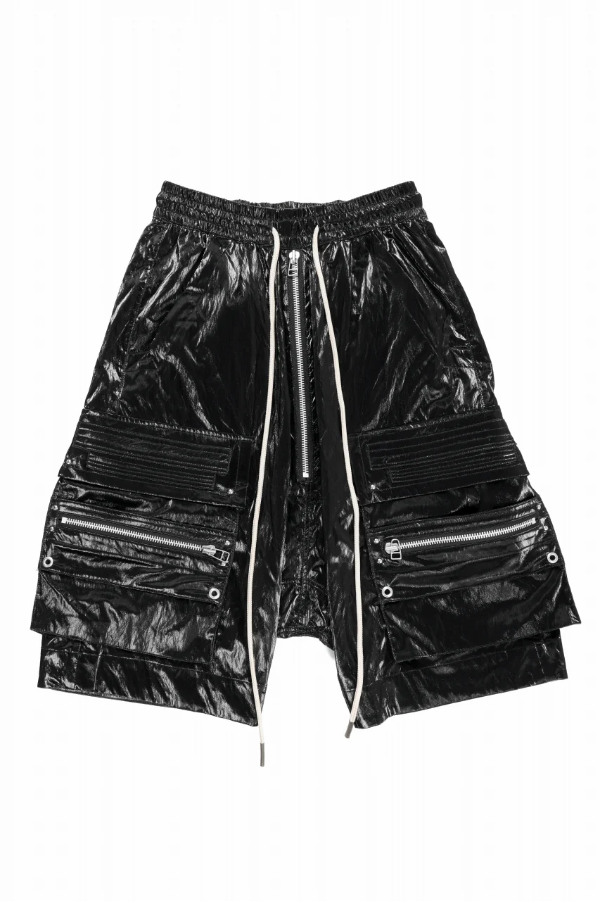 A.F ARTEFACT LEATHER TEC ZIP CARGO SHORTS (BLACK)
