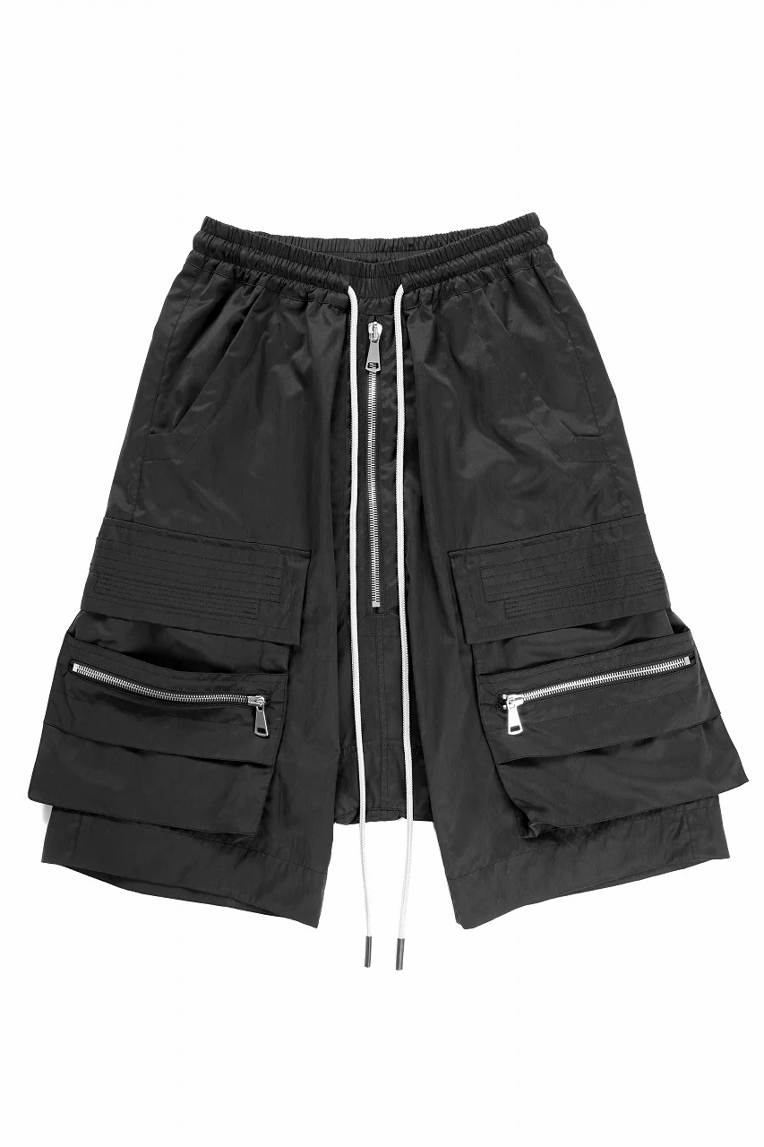 A.F ARTEFACT LOWCROTCH MILITARY WIDE SHORTS / TENCEL NYLON (BLACK)