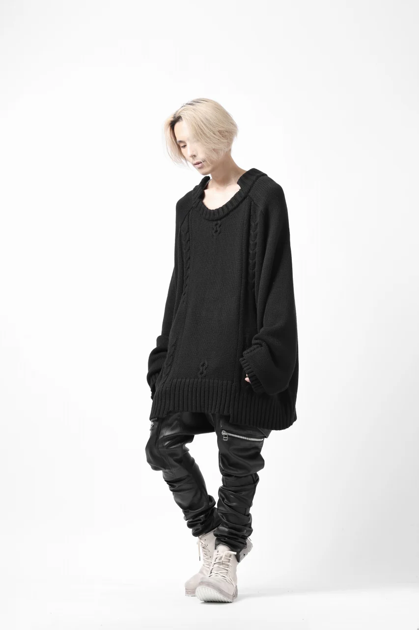 A.F ARTEFACT LOWGAUGE CABLE KNIT PULLOVER IRREGULAR-HEM (BLACK) - Image 24