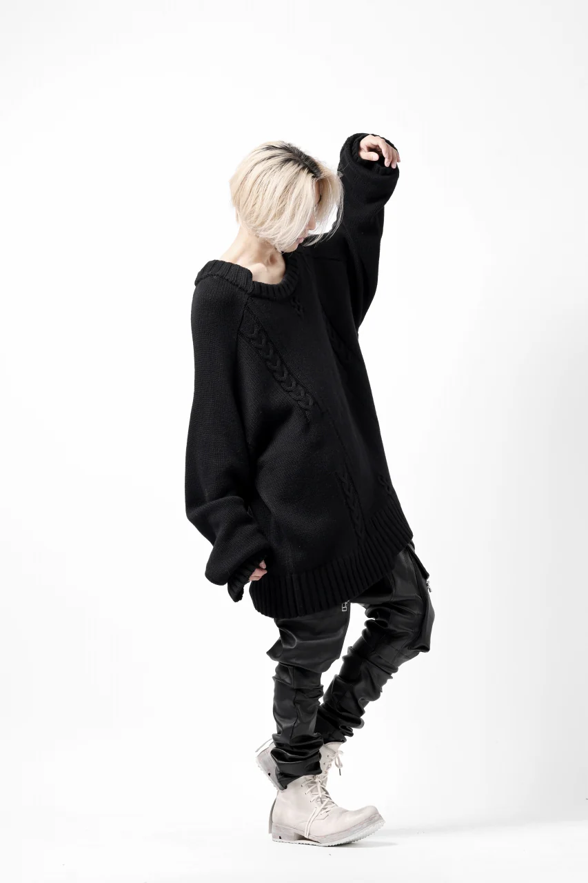A.F ARTEFACT LOWGAUGE CABLE KNIT PULLOVER IRREGULAR-HEM (BLACK) - Image 25