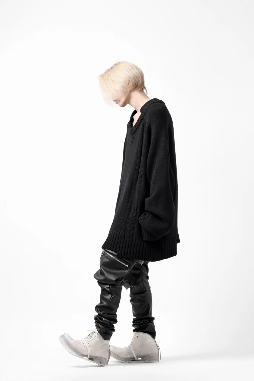 A.F ARTEFACT LOWGAUGE CABLE KNIT PULLOVER IRREGULAR-HEM (BLACK) - Image 26
