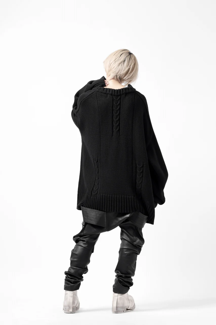 A.F ARTEFACT LOWGAUGE CABLE KNIT PULLOVER IRREGULAR-HEM (BLACK) - Image 28