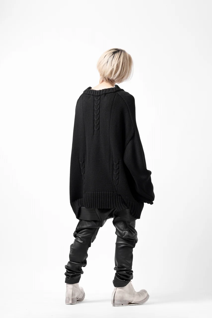 A.F ARTEFACT LOWGAUGE CABLE KNIT PULLOVER IRREGULAR-HEM (BLACK) - Image 29