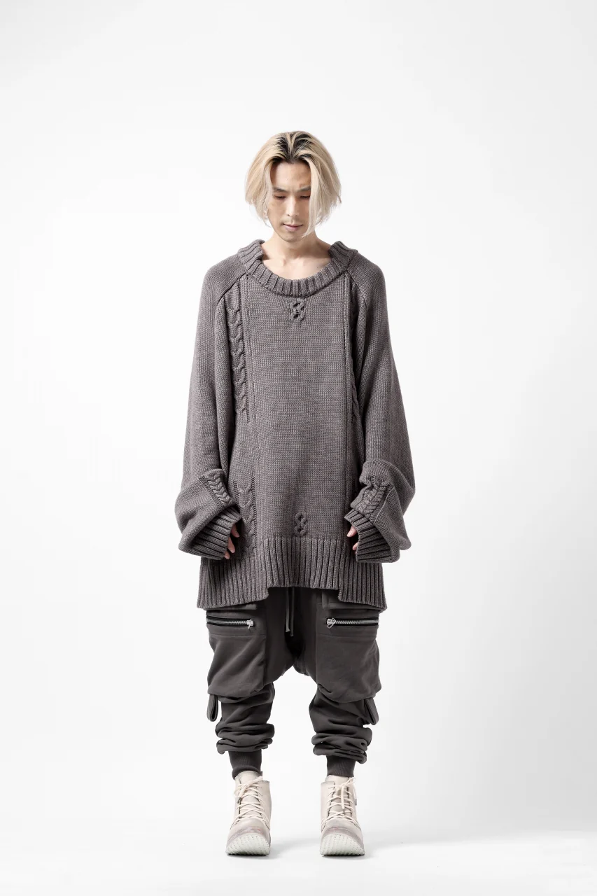 A.F ARTEFACT LOWGAUGE CABLE KNIT PULLOVER IRREGULAR-HEM (GREY) - Image 17