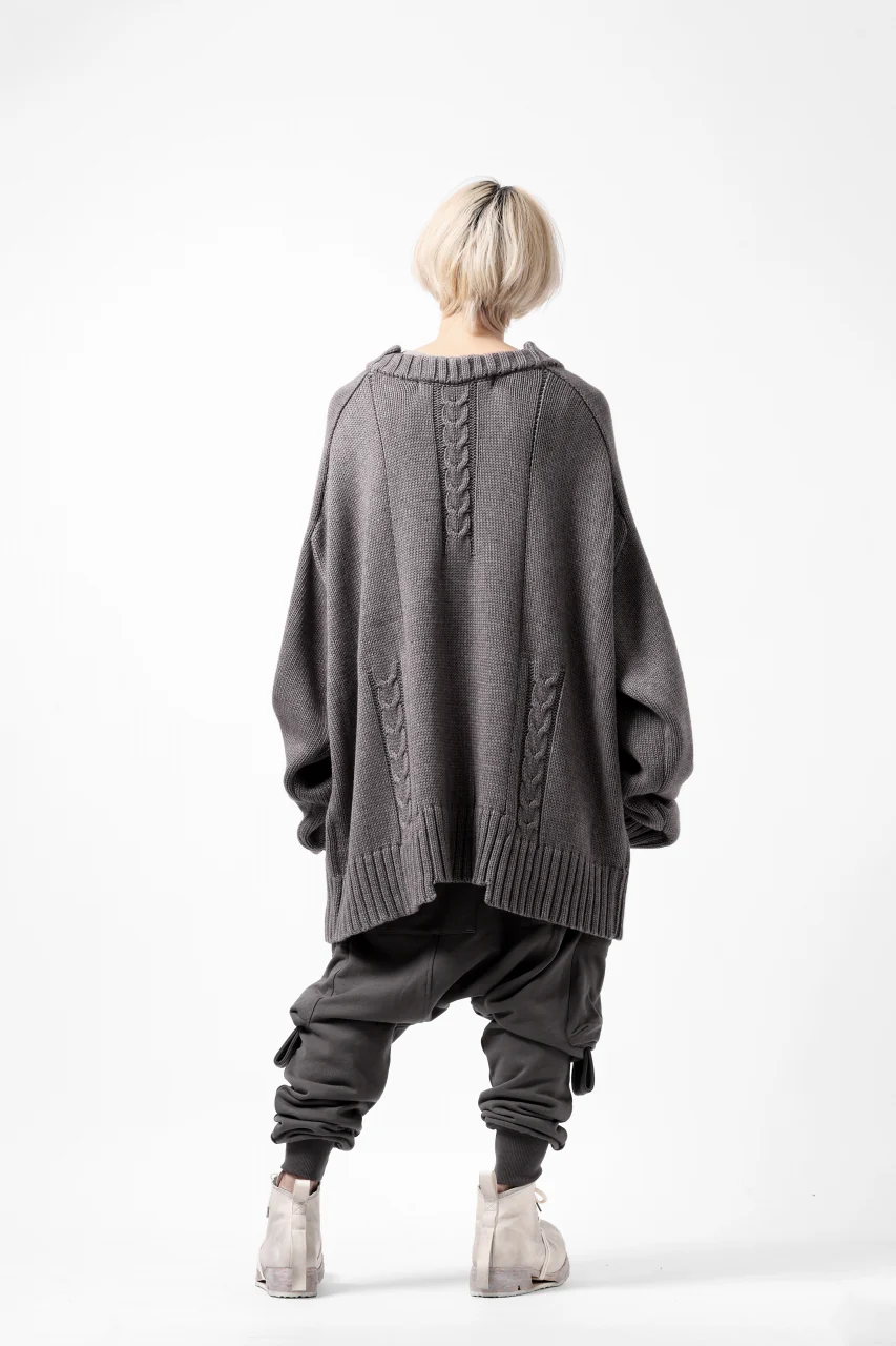 A.F ARTEFACT LOWGAUGE CABLE KNIT PULLOVER IRREGULAR-HEM (GREY) - Image 19