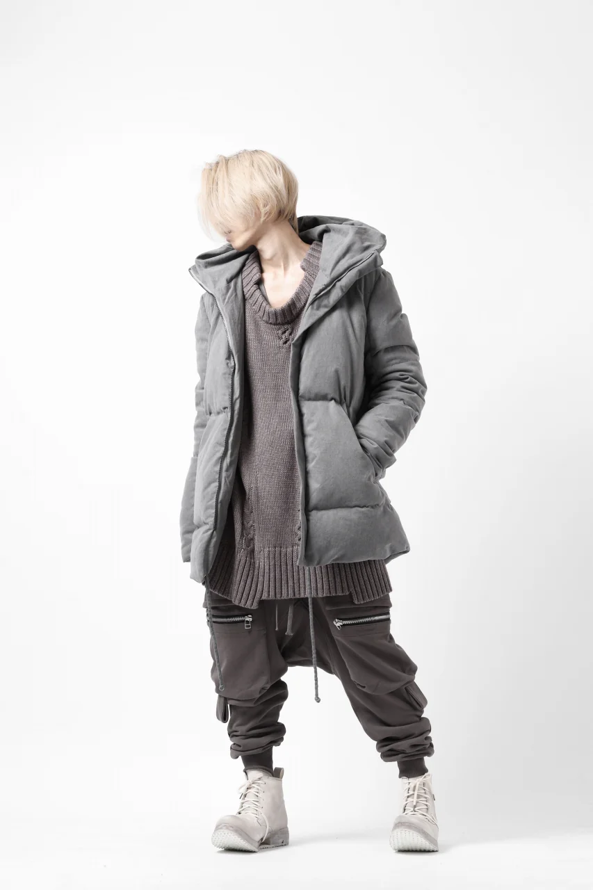 A.F ARTEFACT LOWGAUGE CABLE KNIT PULLOVER IRREGULAR-HEM (GREY) - Image 20