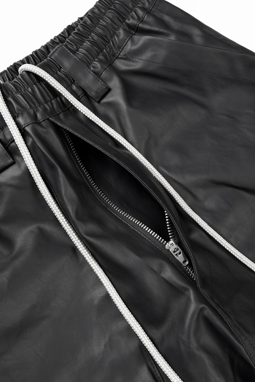 A.F ARTEFACT MATTE COATING ZIP WIDE PANTS (BLACK) - Image 8