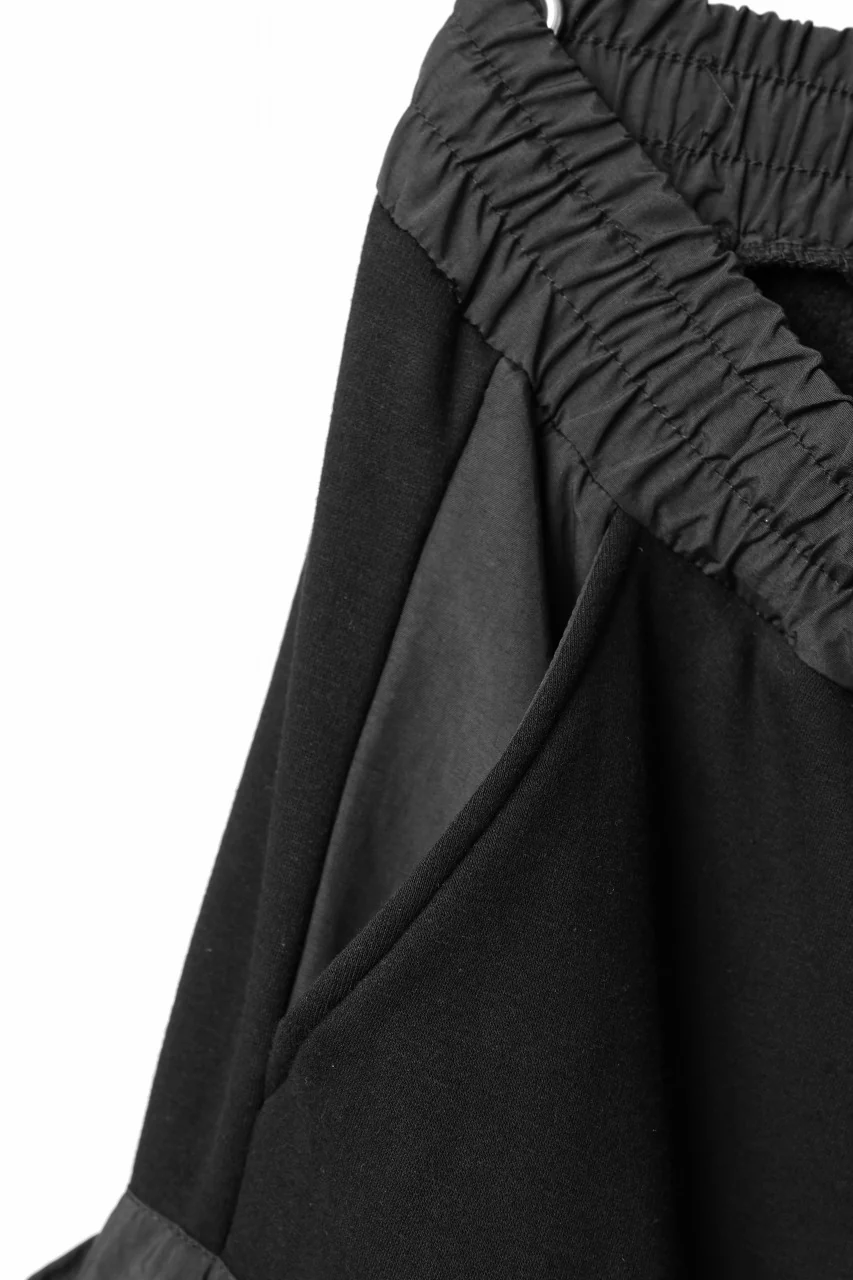 A.F ARTEFACT MILITARY CARGO SARROUEL SHORTS / BOMBER HEAT® + NYLON (BLACK) - Image 7
