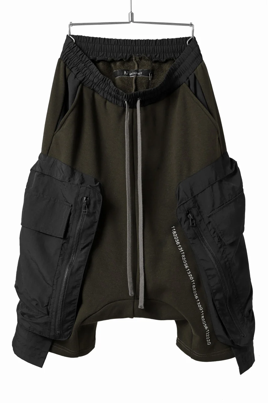 A.F ARTEFACT MILITARY CARGO SARROUEL SHORTS / BOMBER HEAT® + NYLON (KHAKI)